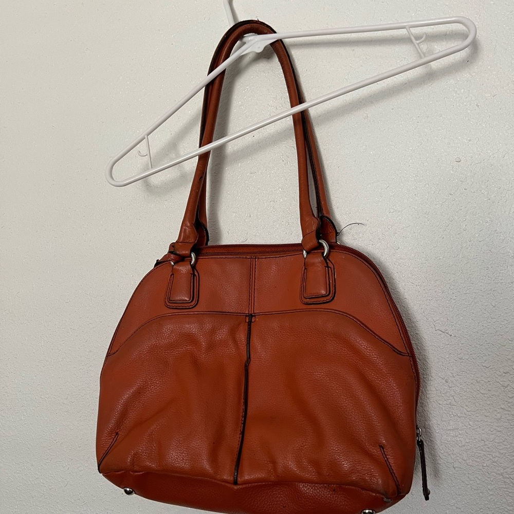 Tignanbllo hand bag very good condition - Picture 2 of 3